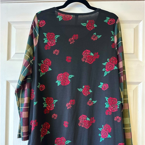 Plaid Long Sleeve Roe - Picture 3 of 6